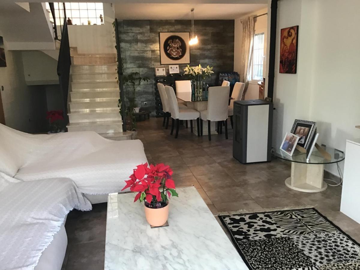 Double Room With Shared Bathroom And Shared Communal Areas R4 L'Alfàs del Pi Exterior photo