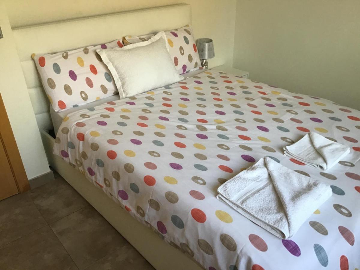 Double Room With Shared Bathroom And Shared Communal Areas R4 L'Alfàs del Pi Exterior photo